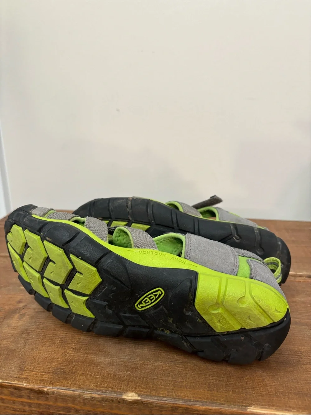 Kids Keen Sea Camp Gray and Lime Green Outdoor Sandals Boys Size 5
